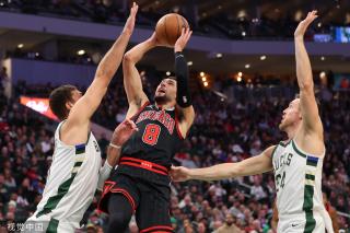 理层必须在 理层必须在