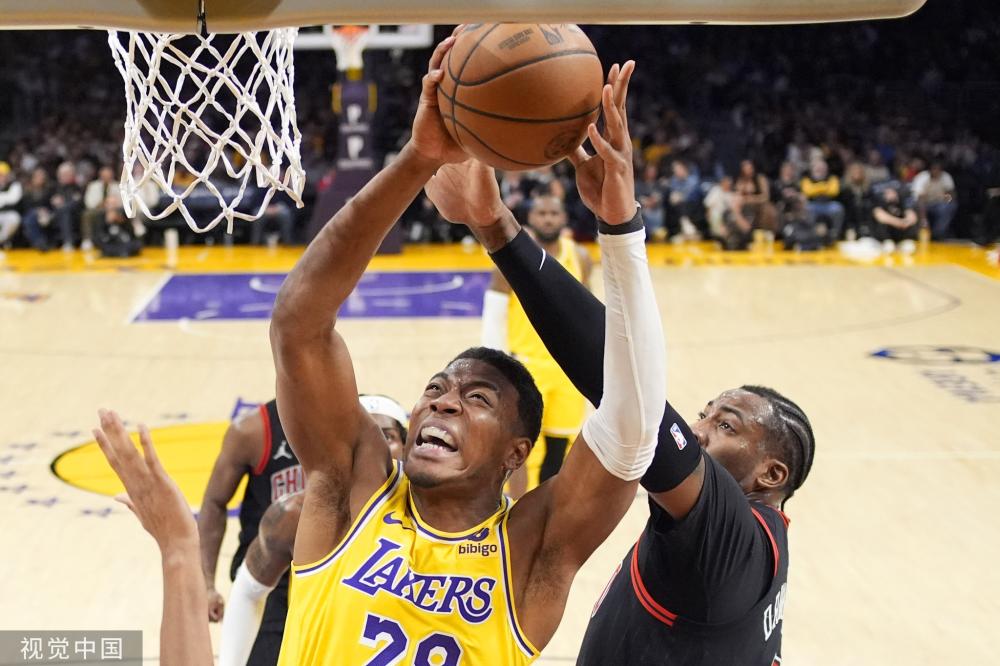 展现团队精 展现团队精